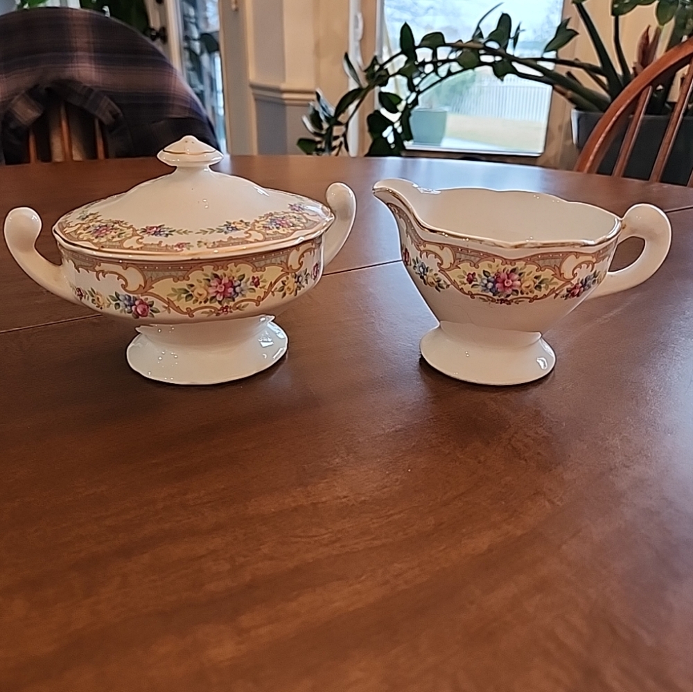 Vintage Creamer & Sugar Set 1930's Mount Clemons